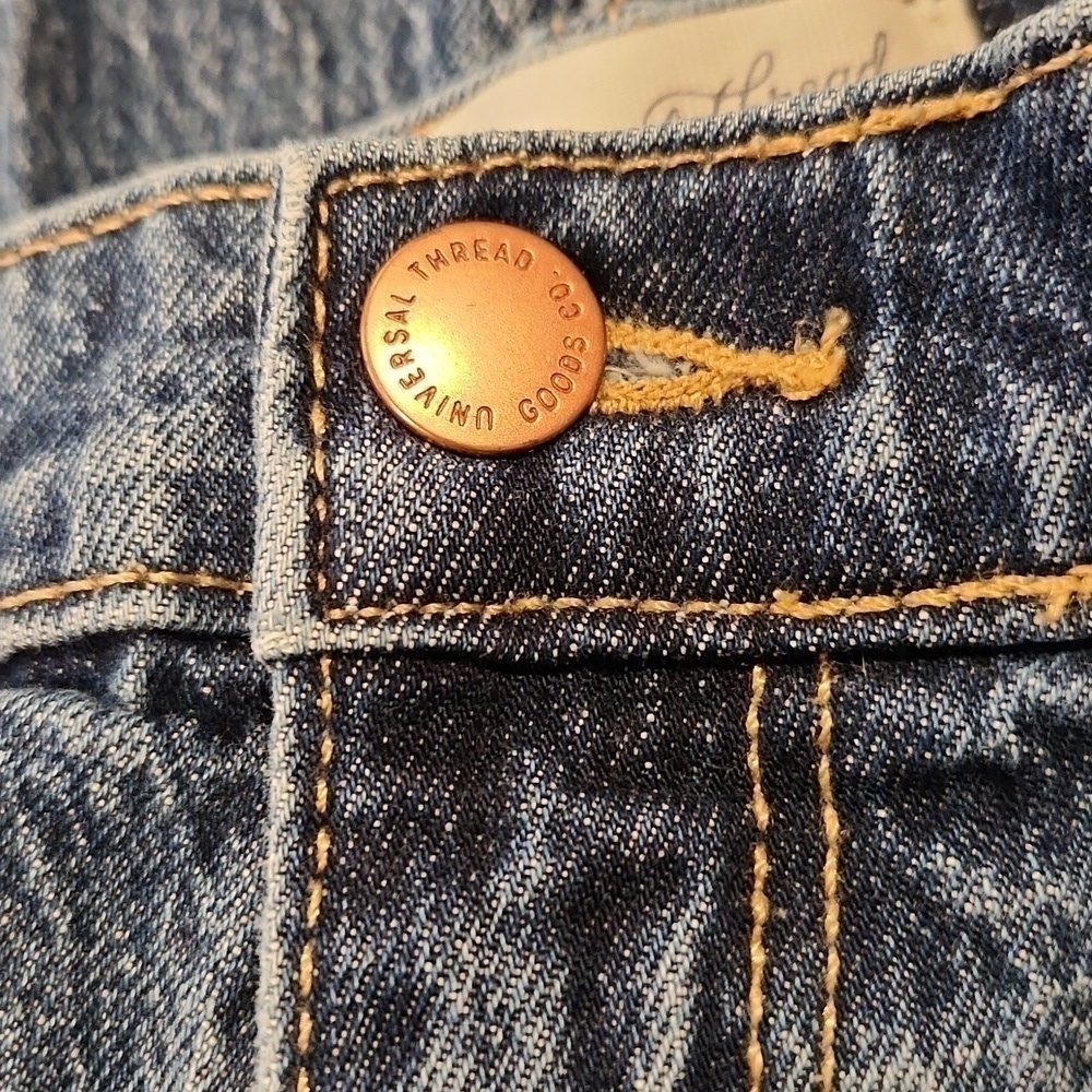 [Universal Thread] Hi Rise Bootcut Jeans - Size 16/33 - Picture 4 of 9
